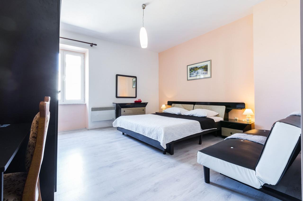 Forum 2Br Apartment In Old Town Apartment Zadar